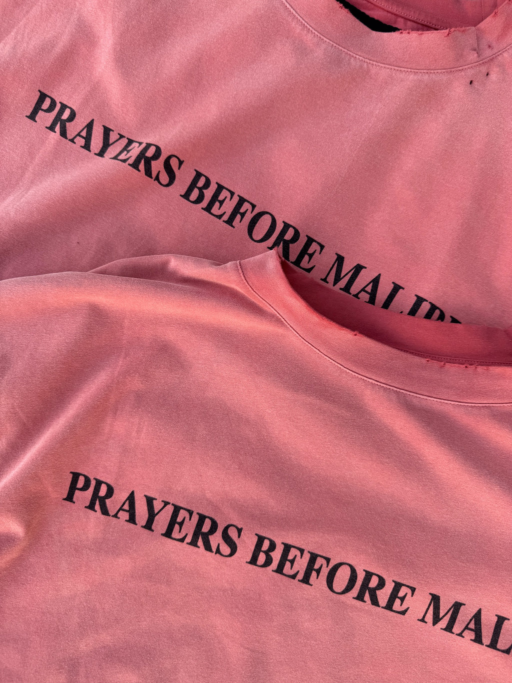 PRAYERS TEE VINTAGE RED