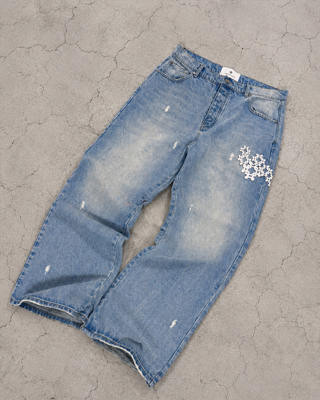 WHITE PATCH DENIM
