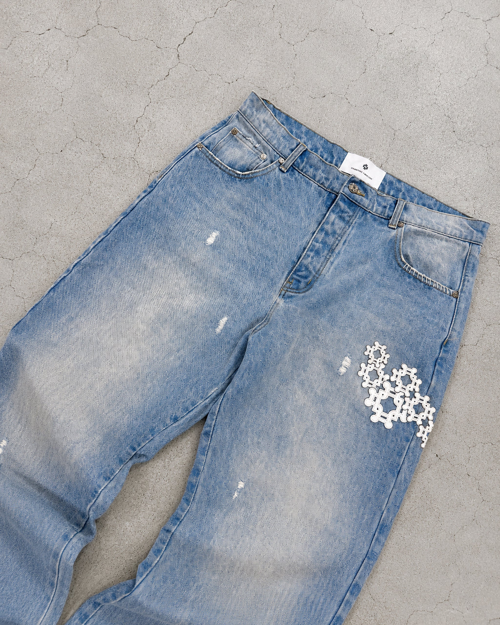 WHITE PATCH DENIM